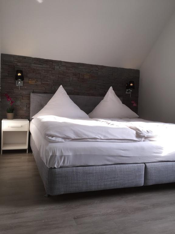 Hotel Achilles Kirkel Bilik gambar