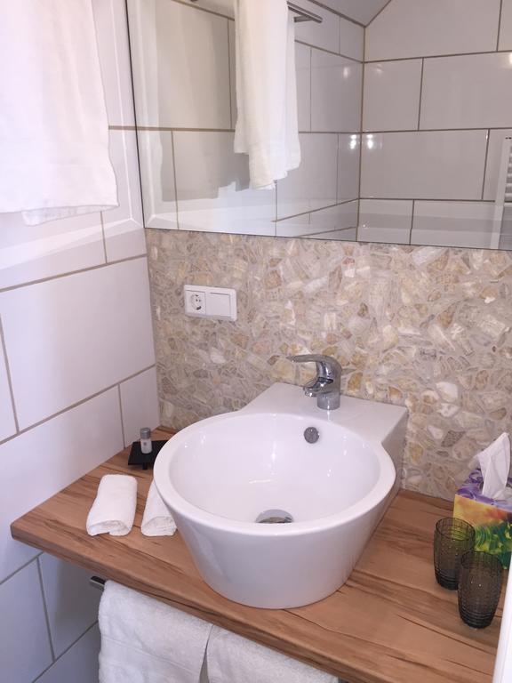 Hotel Achilles Kirkel Bilik gambar