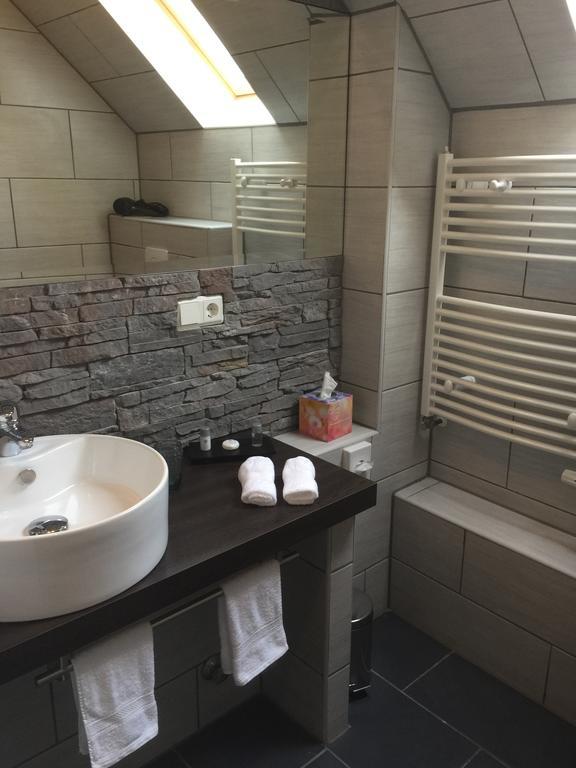 Hotel Achilles Kirkel Bilik gambar